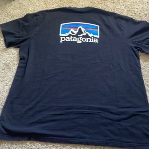 Men’s black Patagonia t shirt